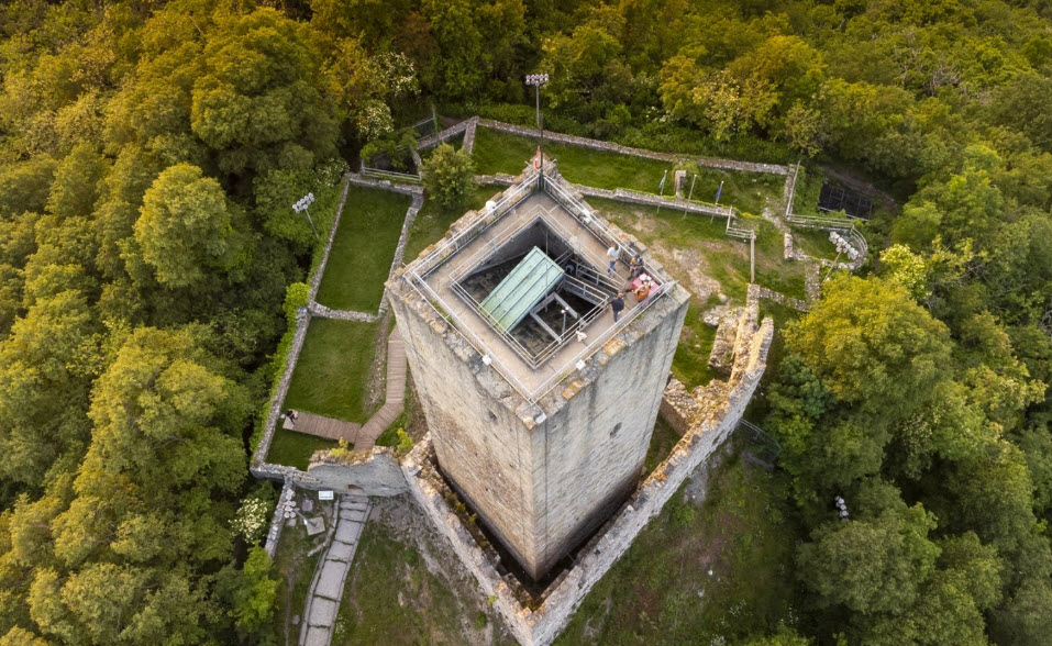 Castello Baradello, Italy